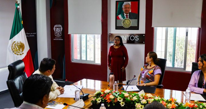 CAPACITAN A PROFESORES DE BACHILLERATO SOBRE IMPORTANCIA DE LA EDUCACIÓN SEXUAL