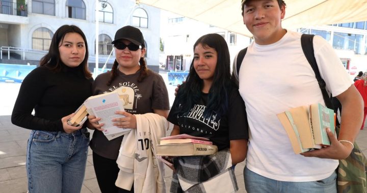 FOMENTA HUIXQUILUCAN LECTURA ENTRE LA POBLACIÓN