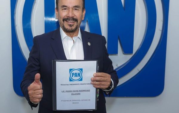 PEDRO RODRIGUEZ SE REGISTRA COMO ASPIRANTE POR EL PARTIDO ACCION NACIONAL