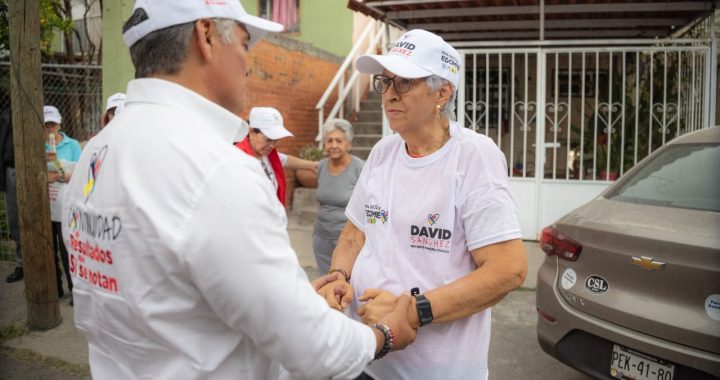 TRANSPORTISTAS Y COMERCIANTES DE COACALCO RESPALDAN A DAVID SÁNCHEZ