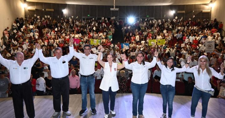 ACOMPAÑA ANGÉLICA MOYA A ENRIQUE JACOB Y LUCINA CORTÉS A SUS CIERRES DE CAMPAÑA