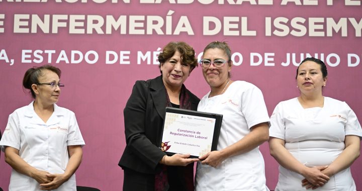 Gobernadora Delfina Gómez Álvarez dignifica al personal de Enfermería del ISSEMyM; entrega plazas basificadas