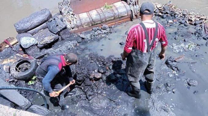 MANTIENE OAPAS PROGRAMA PERMANENTE DE LIMPIEZA DE CAUCES Y BARRANCAS