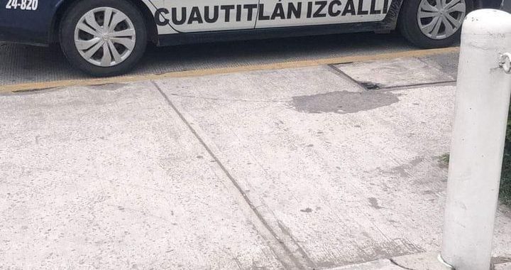Utilizan patrulla de la Policía Municipal de Cuautitlán Izcalli para transporte privado