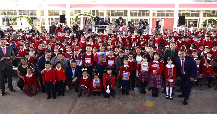 Arranca Gobernadora Delfina Gómez Álvarez el ciclo escolar 2024-2025 con entrega de Libros de Texto Gratuitos y Útiles Escolares para el Bienestar