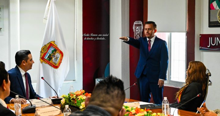 OTORGA CABILDO LICENCIA DEFINITIVA A ARMANDO NAVARRETE; ASUME PRESIDENCIA MUNICIPAL LEOPOLDO ZAMACONA SANDOVAL