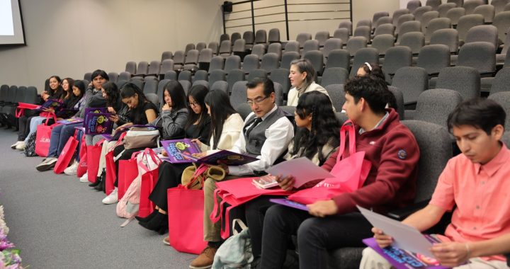 DESCUBRE CÓMO FUNCIONA LA DEMOCRACIA CON LAS VISITAS GUIADAS AL IEEM