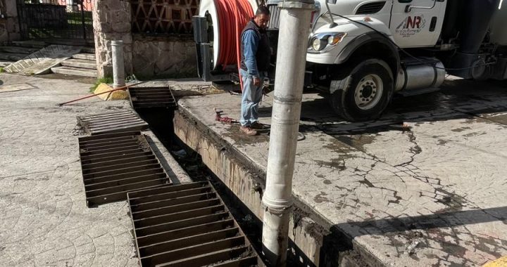 GOBIERNO DE ARMANDO NAVARRETE INTENSIFICA DESAZOLVE PARA PREVENIR INUNDACIONES