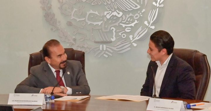 CELEBRAN EN ATIZAPÁN DE ZARAGOZA CABILDO UNIVERSITARIO; PEDRO RODRÍGUEZ ATIENDE LA VOZ DE LAS Y LOS JÓVENES