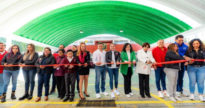 CONTINÚA DAVID SÁNCHEZ ENTREGANDO OBRA PÚBLICA; DESMIENTE RUMORES SOBRE EL OPERATIVO ENJAMBRE