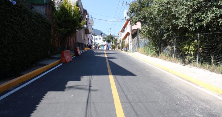 ENTREGA HUIXQUILUCAN REPAVIMENTACIÓN DE CARRETERA Y CALLE EN EL MIRADOR