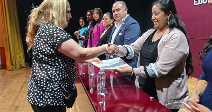 RECONOCE GOBIERNO DE ARMANDO NAVARRETE ESFUERZO Y DEDICACIÓN DE ESTUDIANTES DE BACHILLERATO ABIERTO 