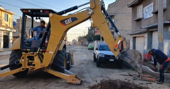 INTENSIFICA EL GOBIERNO DE YOSELIN MENDOZA OBRAS HIDRÁULICAS PARA TRANSFORMAR EL ENTORNO URBANO