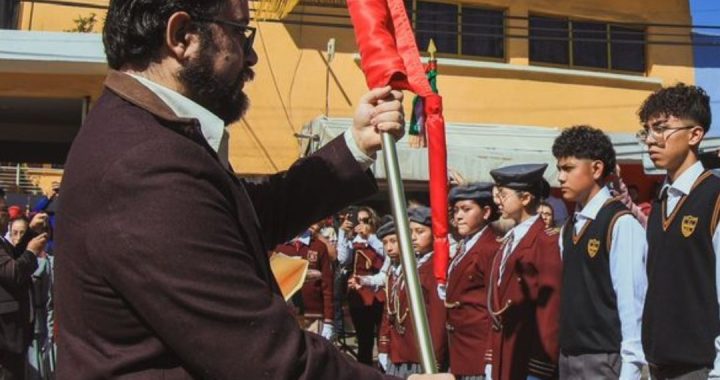 EN EL MARCO DEL DÍA DE LA BANDERA, EL GOBIERNO DE NAUCALPAN IMPULSA LA TRANSFORMACIÓN DEL MUNICIPIO CON BENEFICIOS A LAS COMUNIDADES