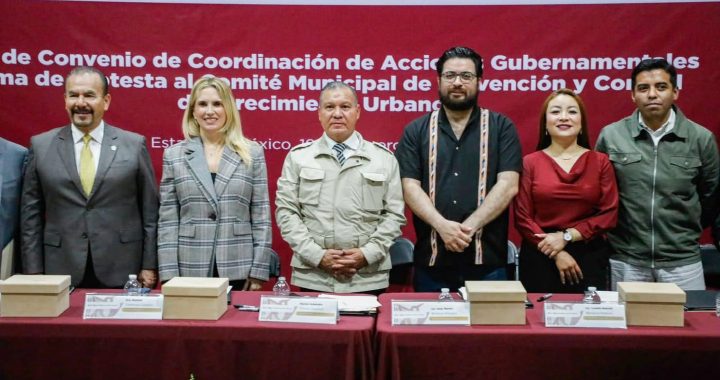 FIRMA ISAAC MONTOYA CONVENIO CON EL IMEVIS PARA PROMOVER EL DESARROLLO URBANO ORDENADO EN NAUCALPAN