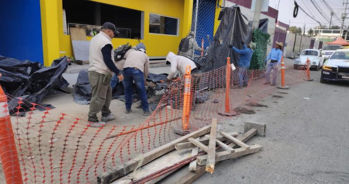 Daniel Serrano encabeza operativo en construcción,cuyos sellos de suspensión fueron violados