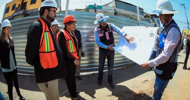 SUPERVISAN GOBERNADORA DELFINA GÓMEZ Y ALCALDE ISAAC MONTOYA AVANCES DE LA LÍNEA 3 DEL MEXICABLE EN NAUCALPAN*