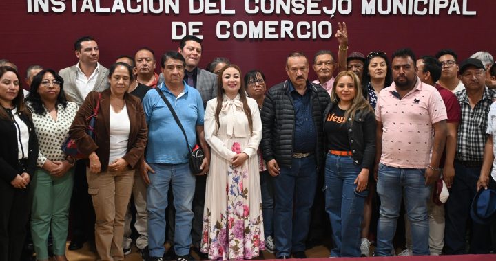 LOGRA LA EDIL YOSELIN MENDOZA QUE POR PRIMERA VEZ EN SU HISTORIA NICOLÁS ROMERO TENGA CONSEJO DEL COMERCIO