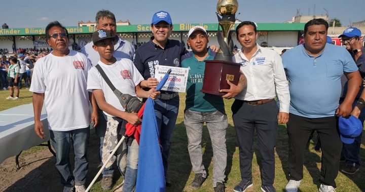 PIDE ENRIQUE VARGAS DEL VILLAR TRABAJAR EN POSITIVO POR EL BIEN DEL PAIS