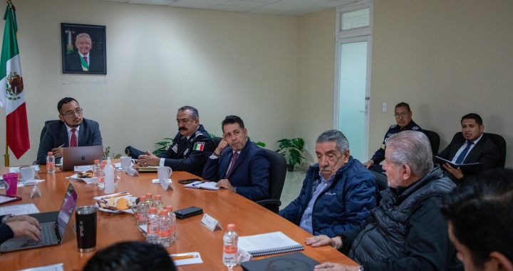 Atiende Gobierno del Estado de México a asociaciones de transportistas del nororiente; evita manifestaciones y bloqueos a través de diálogo 