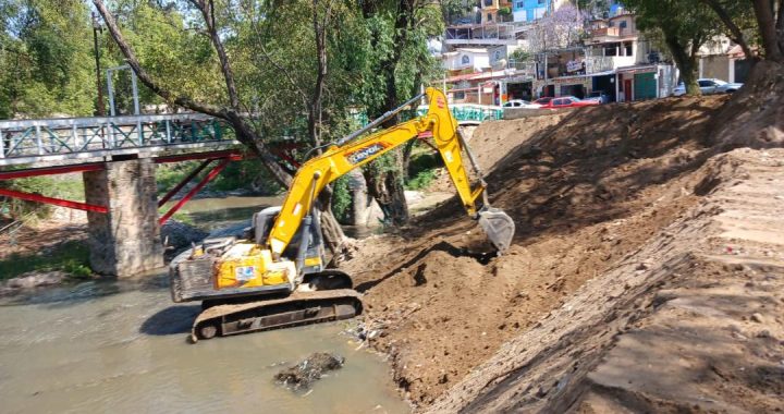 TRABAJA SAPASNIR PARA PREVENIR INUNDACIONES EXHORTA A LA POBLACIÓN A NO TIRAR BASURA