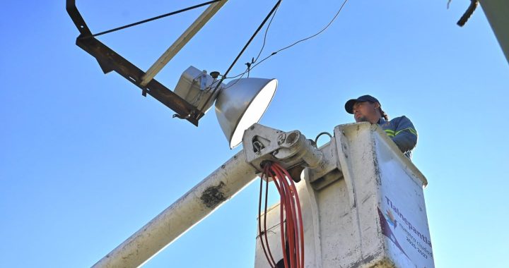 REFUERZAN ACCIONES DE ALUMBRADO PÚBLICO EN TLALNEPANTLA CON MÁS DE 3 MIL LUMINARIAS