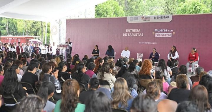 ENTREGAN MÁS DE 2 MIL 500 TARJETAS DEL PROGRAMA ESTATAL “MUJERES CON BIENESTAR” EN TLALNEPANTLA