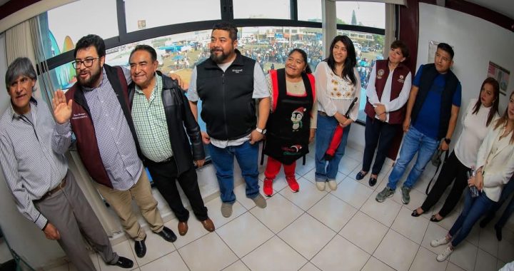 CELEBRA ALCALDE ISAAC MONTOYA JUNTO A LOCATARIOS 57 ANIVERSARIO DEL MERCADO DE SAN BARTOLO