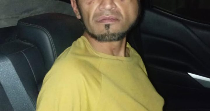 POLICÍA DE TLALNEPANTLA FRUSTRA ROBO DE VEHÍCULO Y DETIENE A PRESUNTO RESPONSABLE TRAS PERSECUCIÓN*