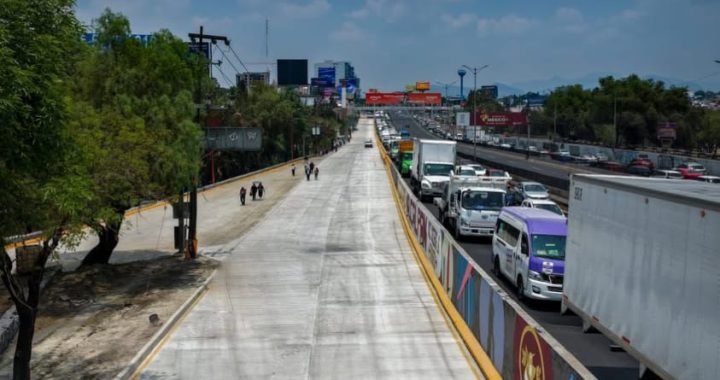 LATERALES DEL PERIFÉRICO NORTE RECONSTRUIDAS CON CONCRETO HIDRÁULICO POR EL GOBIERNO DE NAUCALPAN, VIALIDAD DE PRIMER MUNDO