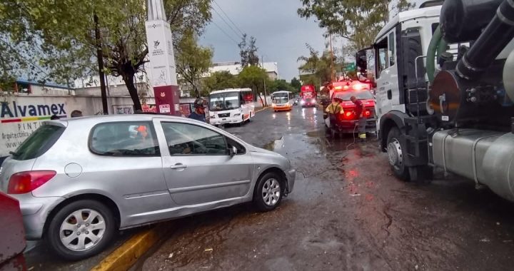GOBIERNO DE TLALNEPANTLA INTENSIFICA RECORRIDOS DE SUPERVISIÓN Y ATENCIÓN POR LLUVIAS EN EL MUNICIPIO