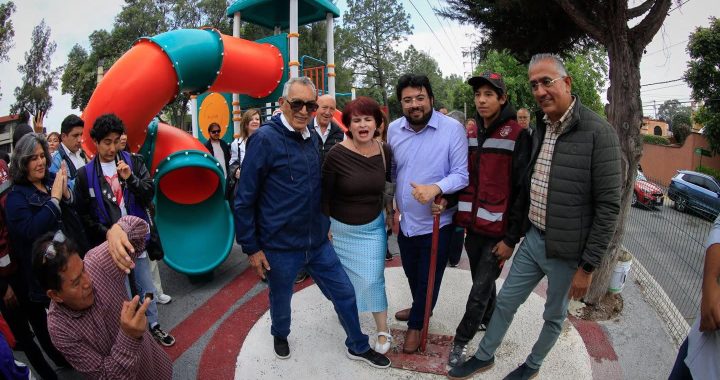 SIGUE LA RENOVACIÓN DE CANCHAS DEPORTIVAS, JUEGOS INFANTILES Y LA ILUMINACIÓN DE CALLES CON LAS HUELLAS DE LA TRANSFORMACIÓN