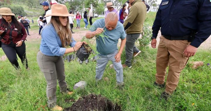TLALNEPANTLA SE SUMA A LA «JORNADA NACIONAL DE REFORESTACIÓN» DEL GOBIERNO FEDERAL PARA UN FUTURO SUSTENTABLE Y VERDE