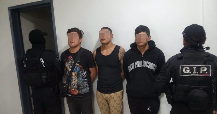 POLICÍA DE TLALNEPANTLA DETIENE A TRES MASCULINOS CON DIVERSAS DOSIS DE DROGA EN SANTA MARÍA TLAYACAMPA*