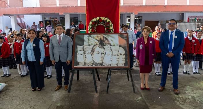 David Sánchez Isidoro refrenda su compromiso con la educación durante el centenario de la Primaria Niños Héroes