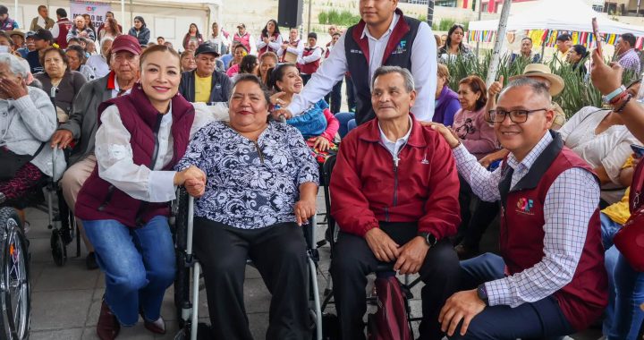 EN NICOLÁS ROMERO SE APOYA A LOS ADULTOS MAYORES DE MANERA DIRECTA Y SIN NINGÚN TIPO DE CONDICIONAMIENTOS